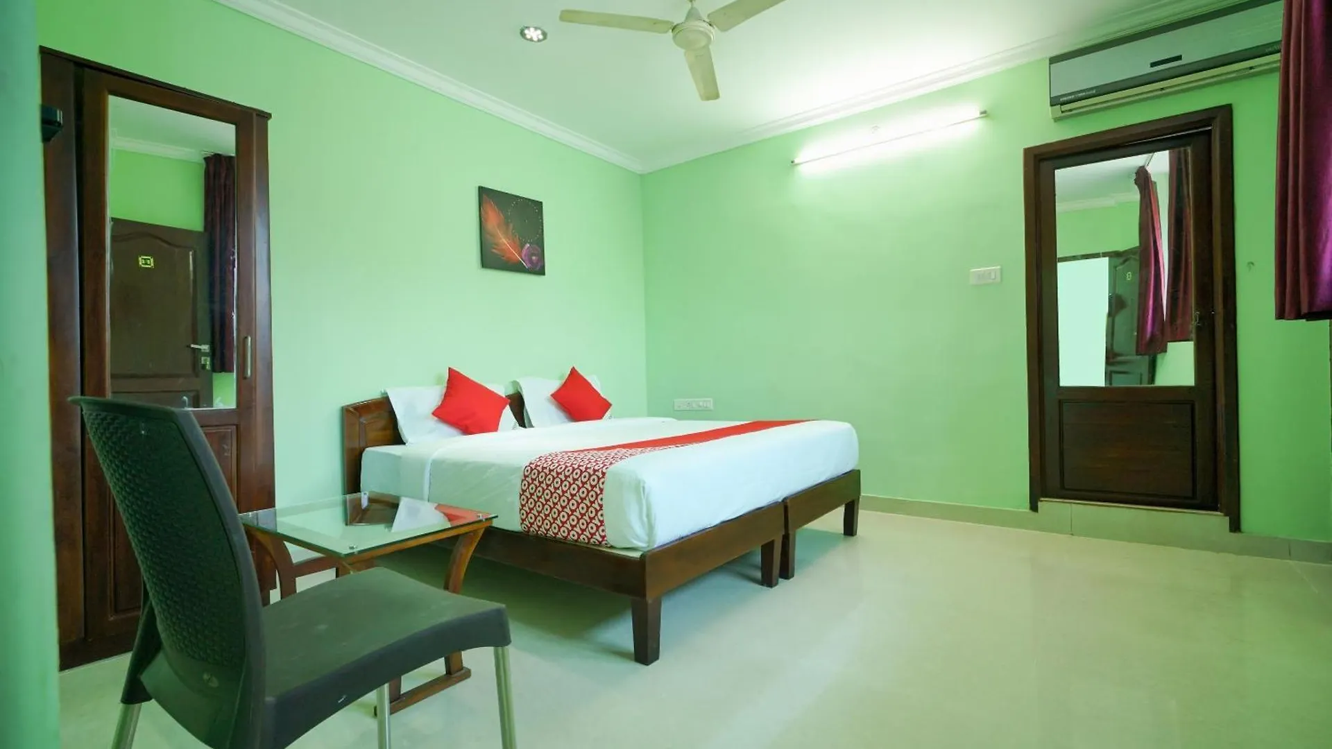 Oyo Flagship Malabar Plaza Residency Hotel Kochi India