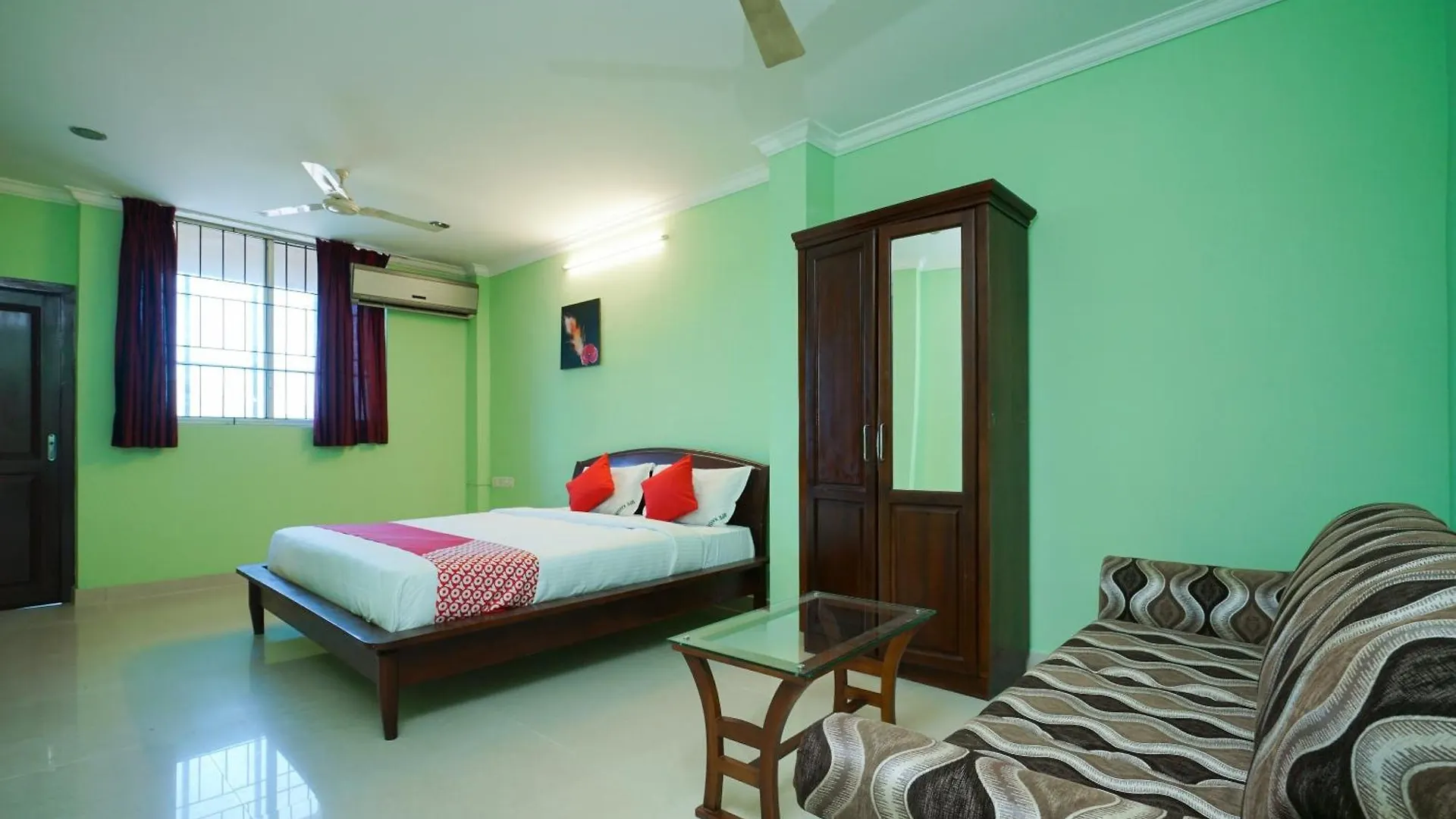 Oyo Flagship Malabar Plaza Residency Hotel Kochi 3*,  India