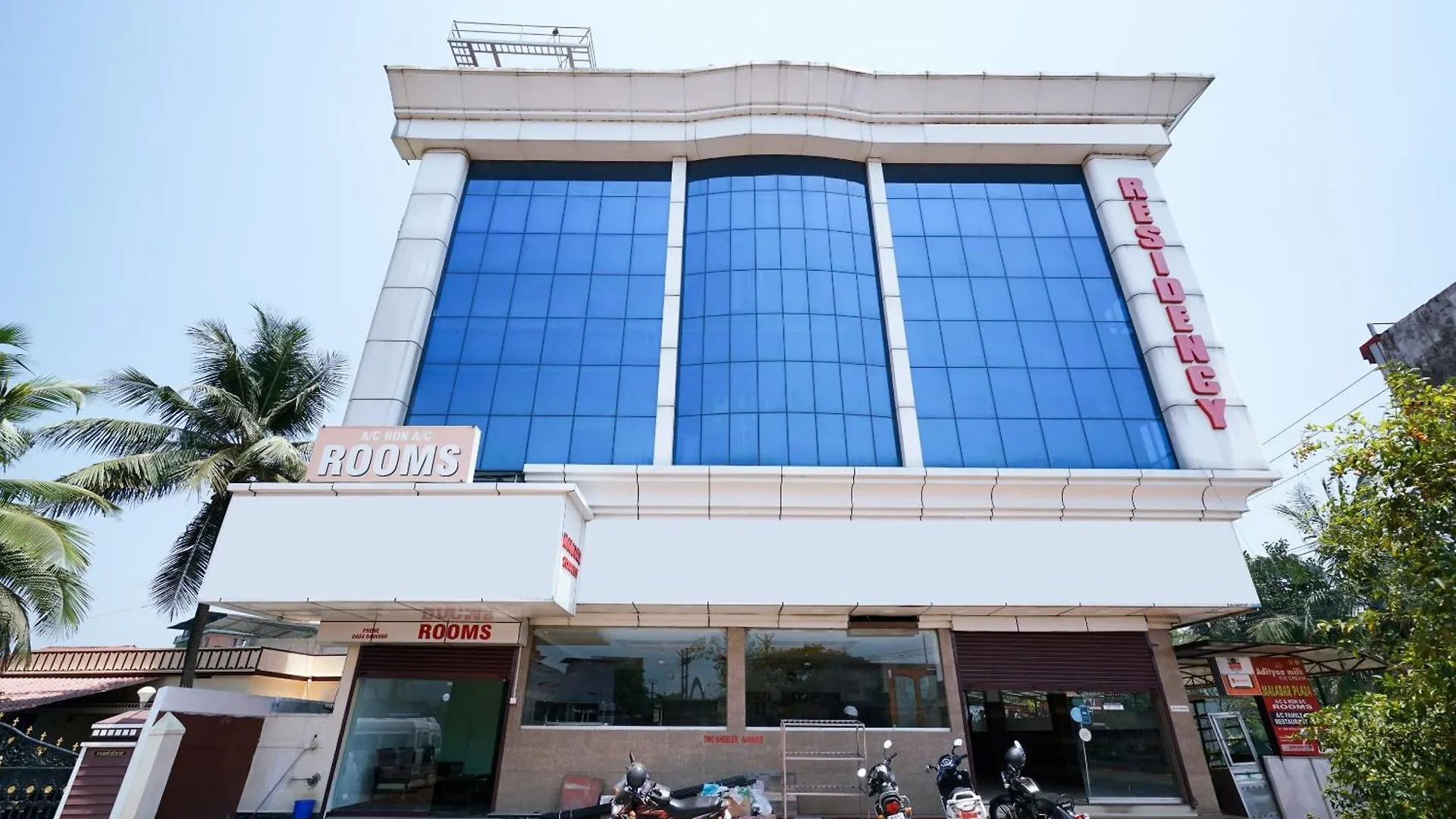 Hotel Oyo Flagship Malabar Plaza Residency Kochi 3*,
